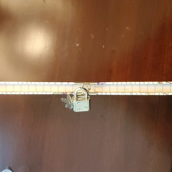 NWOT "Secrets" Journal, lined paper - Picture 4 of 6